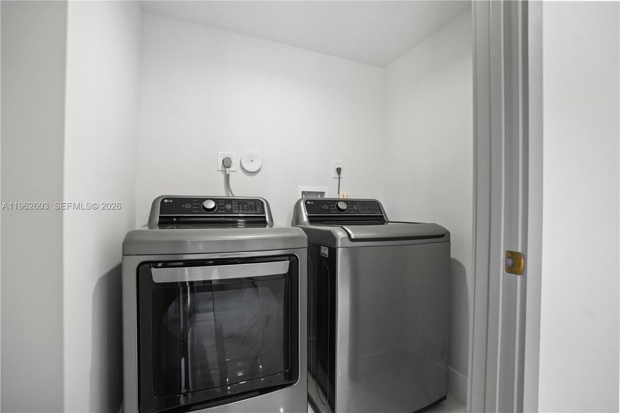 Close-up of interior finishes inside a home in , Fort Lauderdale (Image 10). Close-up of interior finishes inside a home in , Fort Lauderdale (Image 10).