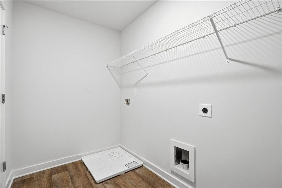 Spacious, unfurnished interior of a new home in Fern Dale, Fairburn (Image 15). Spacious, unfurnished interior of a new home in Fern Dale, Fairburn (Image 15).