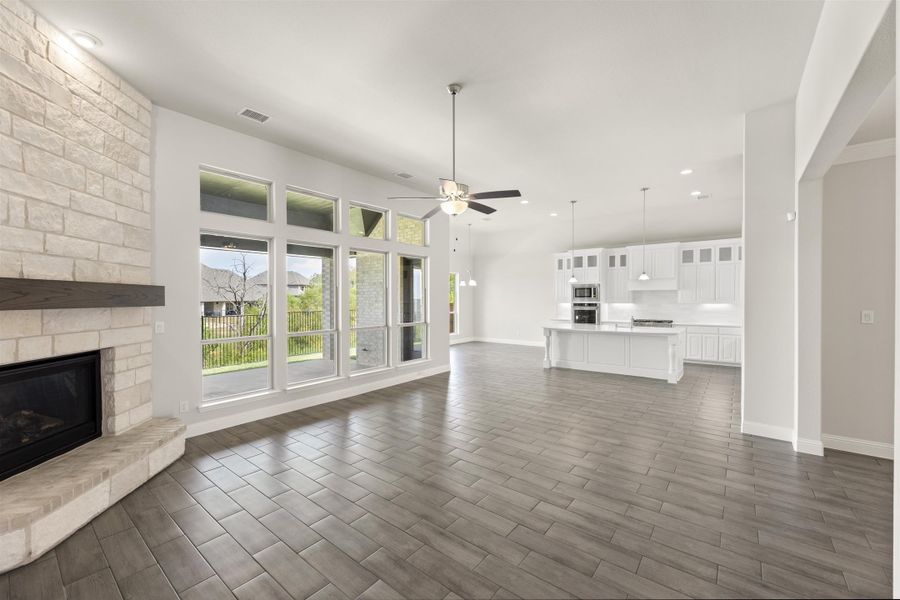 Representative unfurnished interior of a home built from the Brentwood by Windsor Homes in Nelson Lake Estates, Rockwall (Image 22).