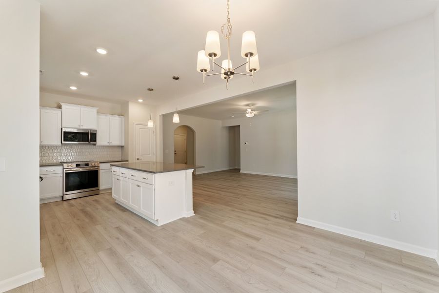 Image 25 of a home in Landing at Pine Lake.