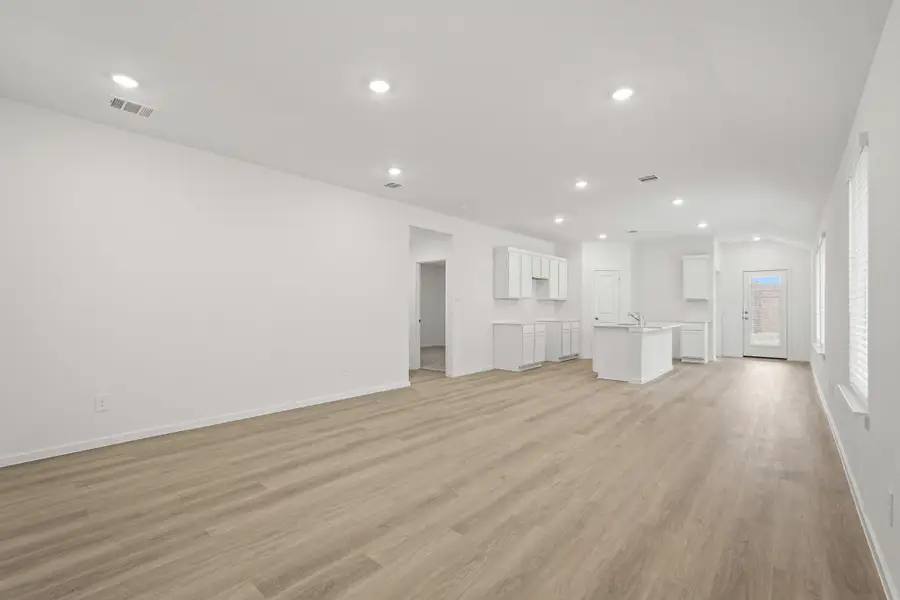 Spacious, unfurnished interior of a new home in Presswoods, Splendora (Image 11).