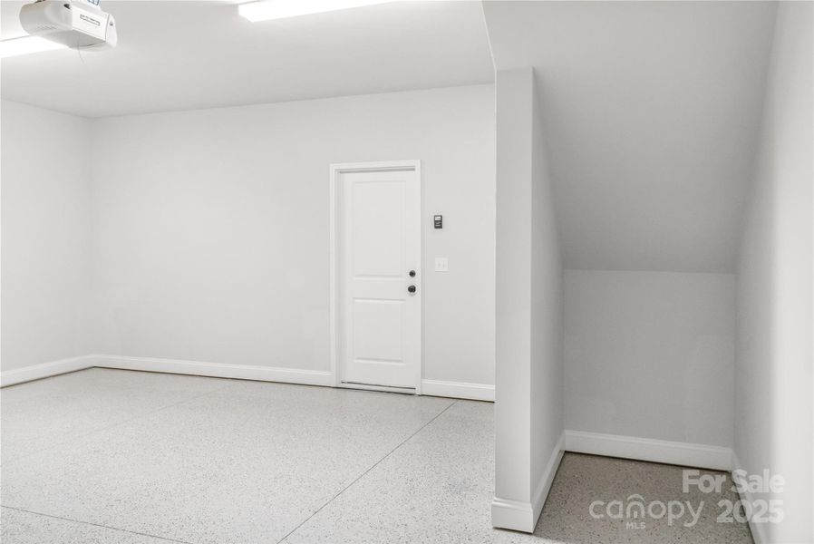 Spacious, unfurnished interior of a new home in , Asheville (Image 30).