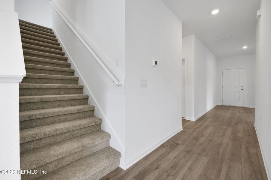 Spacious, unfurnished interior of a new home in Amberly, Green Cove Springs (Image 21).