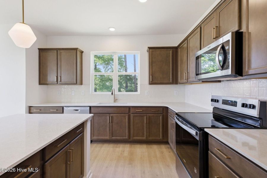 Furnished interior view inside a new home in Sandy Springs, Aberdeen (Image 8).