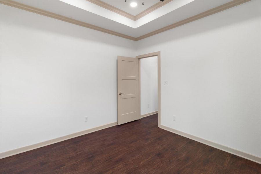 Spacious, unfurnished interior of a new home in , Bryan (Image 10).