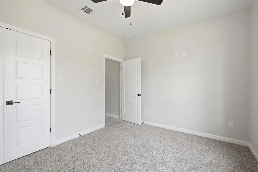 Spacious, unfurnished interior of a new home in , Cleburne (Image 30). Spacious, unfurnished interior of a new home in , Cleburne (Image 30).