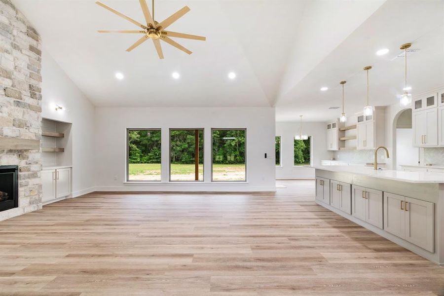 Spacious, unfurnished interior of a new home in , Blossom (Image 19). Spacious, unfurnished interior of a new home in , Blossom (Image 19).