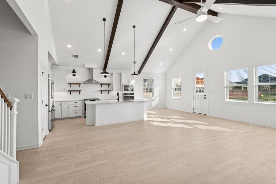 Impressive great room (*Photo not of actual home and used for illustration purposes only.) Impressive great room (*Photo not of actual home and used for illustration purposes only.)