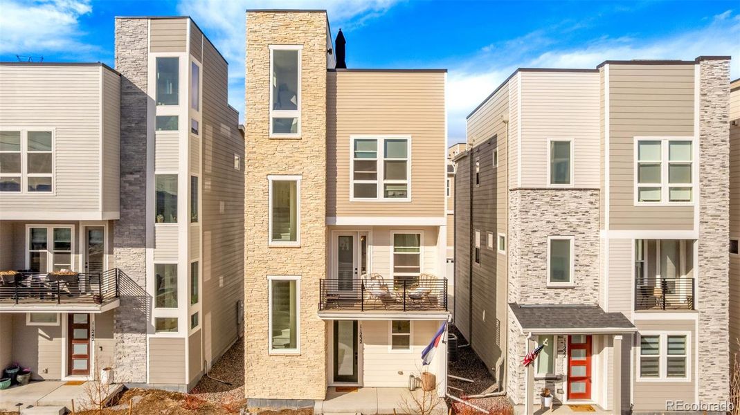 Image 36 of a home in Haskins Station.