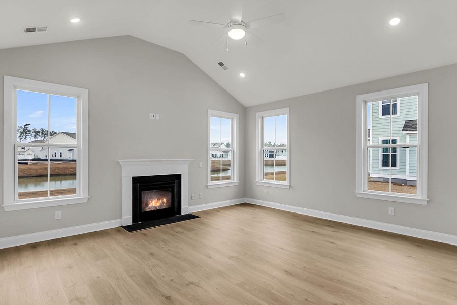 Spacious, unfurnished interior of a new home in Tidewater at Lakes of Cane Bay, Summerville (Image 22).