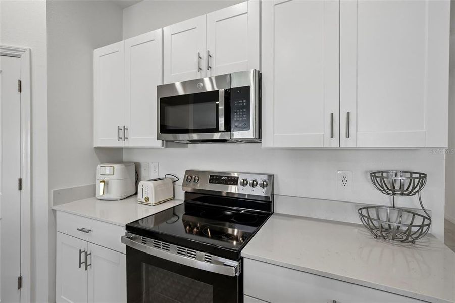 Furnished interior view inside a new home in Balm Grove, Wimauma (Image 14).