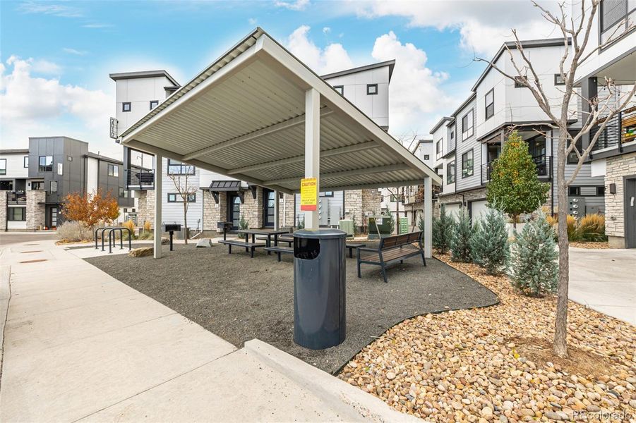 Community amenities in , Denver (Image 44).