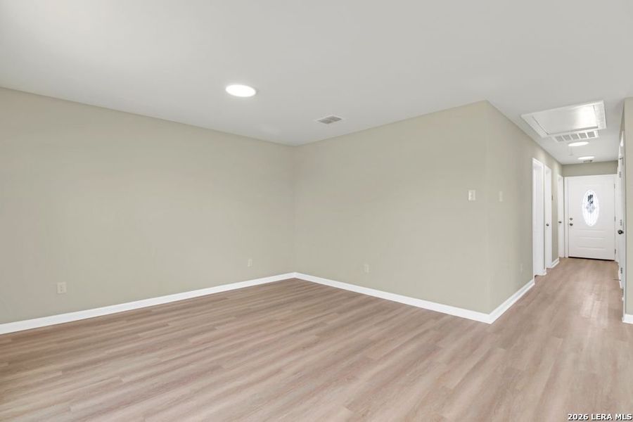 Spacious, unfurnished interior of a new home in , Nixon (Image 12).