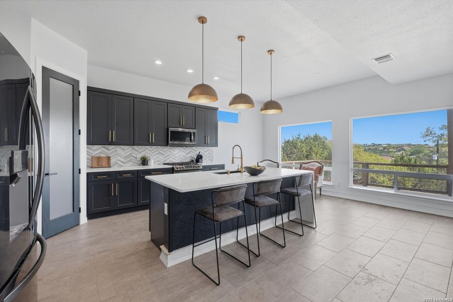 Furnished interior view inside a new home in , Canyon Lake (Image 9).