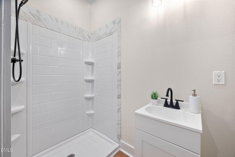 54-web-or-mls-139-clear-water-rd