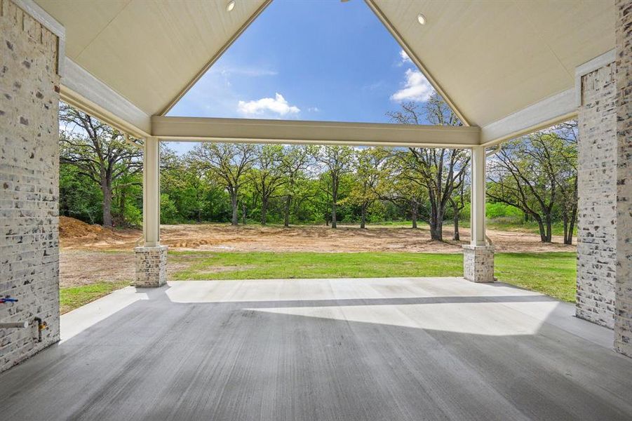 Exterior details and patio area of a home in , Burleson (Image 4).