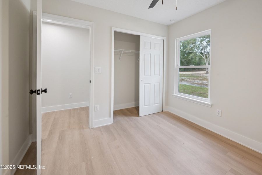 Spacious, unfurnished interior of a new home in , Florahome (Image 35).