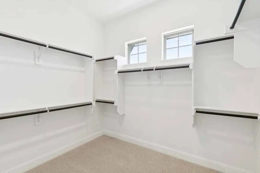 Spacious, unfurnished interior of a new home in Lakeway Estates, Waxahachie (Image 35). Spacious, unfurnished interior of a new home in Lakeway Estates, Waxahachie (Image 35).