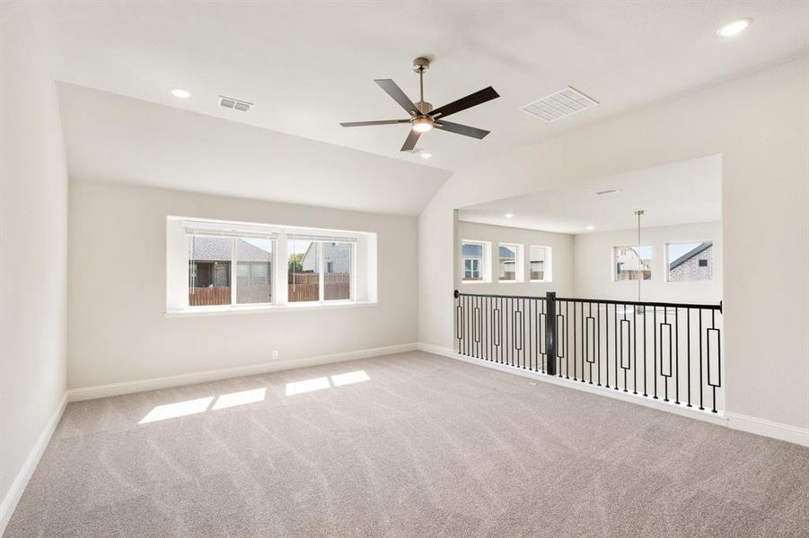 Spacious, unfurnished interior of a new home in Ridgepoint, Midlothian (Image 40).