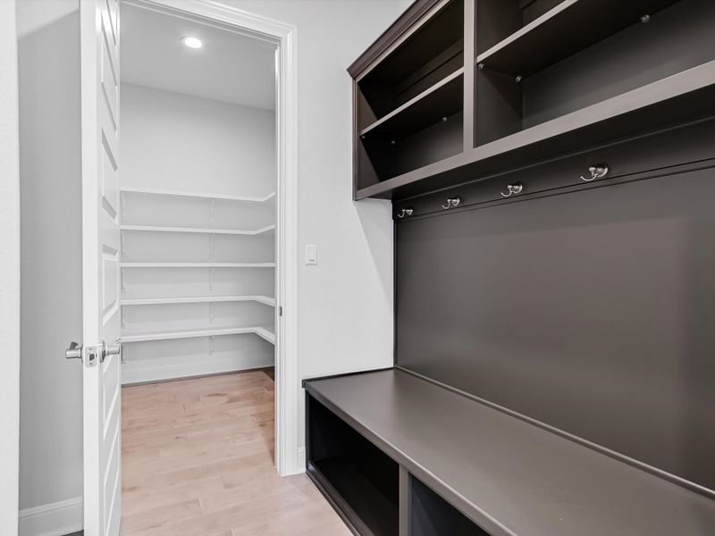 Representative furnished interior of a home built from the Topaz II by Giddens Homes in Riverstone, Georgetown (Image 69).