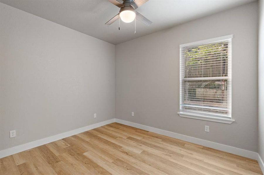 Spacious, unfurnished interior of a new home in , Alvarado (Image 12).
