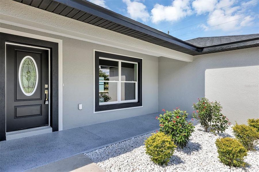 Exterior details and patio area of a home in , Dunnellon (Image 4). Exterior details and patio area of a home in , Dunnellon (Image 4).