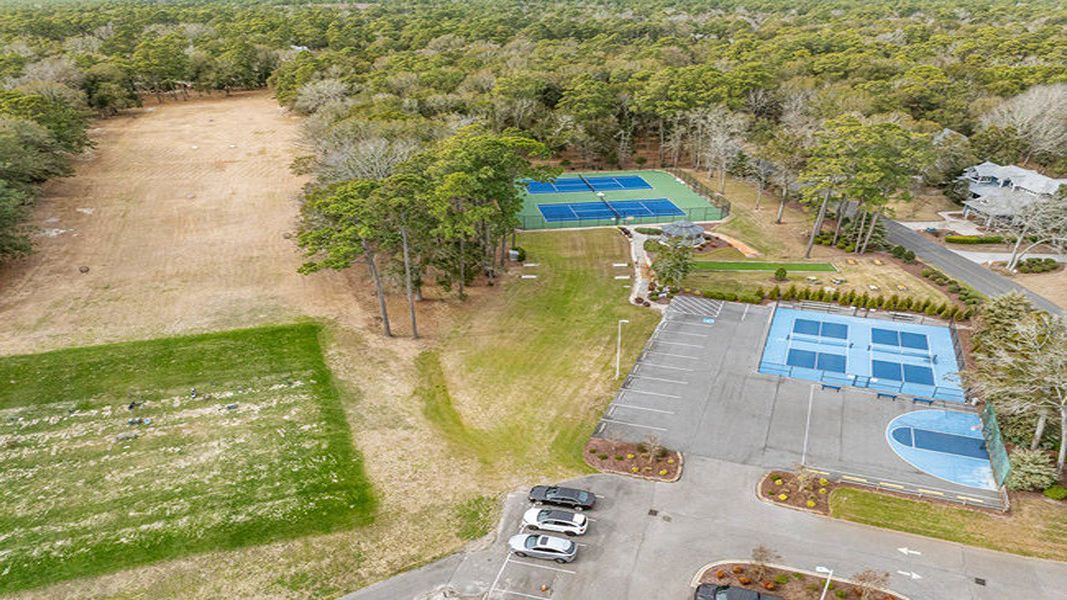 Community amenities in Stanbury Creek, Supply (Image 12). Community amenities in Stanbury Creek, Supply (Image 12).