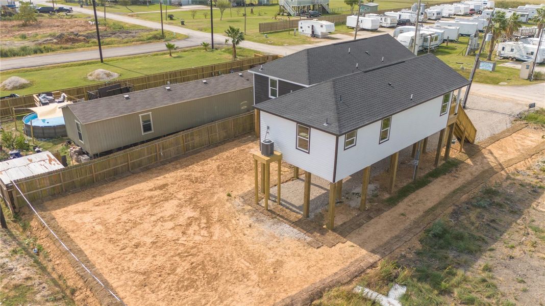Exterior details and patio area of a home in , San Leon (Image 20).