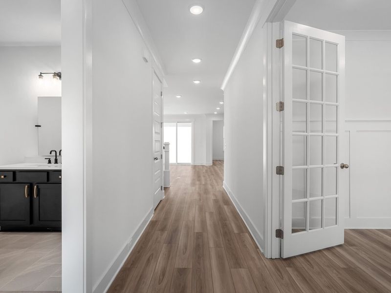 Spacious, unfurnished interior of a new home in Shelton Square, Murfreesboro (Image 24). Spacious, unfurnished interior of a new home in Shelton Square, Murfreesboro (Image 24).