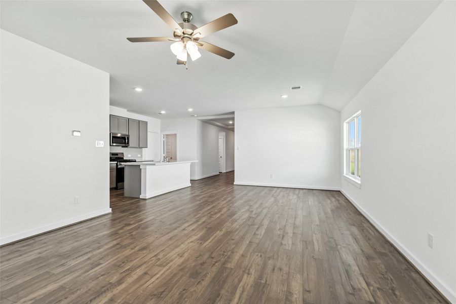 Spacious, unfurnished interior of a new home in Mostyn Springs, Magnolia (Image 13). Spacious, unfurnished interior of a new home in Mostyn Springs, Magnolia (Image 13).