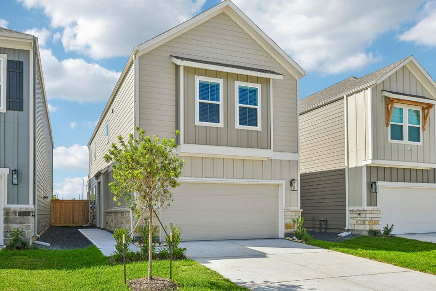 Front exterior of a new home in Parkway Commons - City Series, Missouri City, TX, highlighting curb appeal (Image 25).
