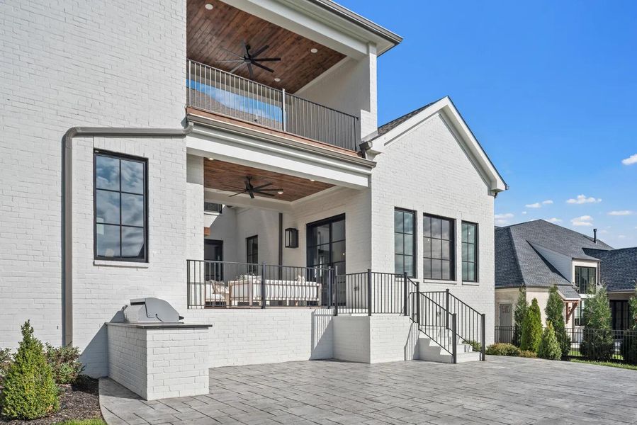 The Marabelle E Outdoor Living Area