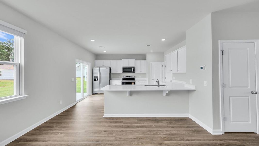 Spacious, unfurnished interior of a new home in Hillcrest, Ravenel (Image 25).