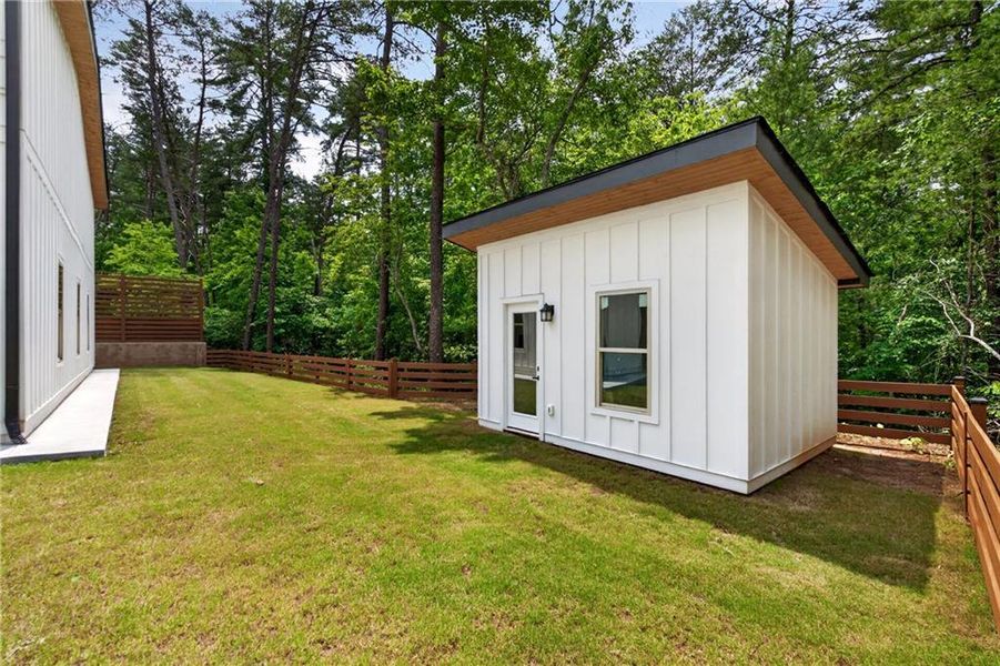 Exterior details and patio area of a home in , Dahlonega (Image 33).