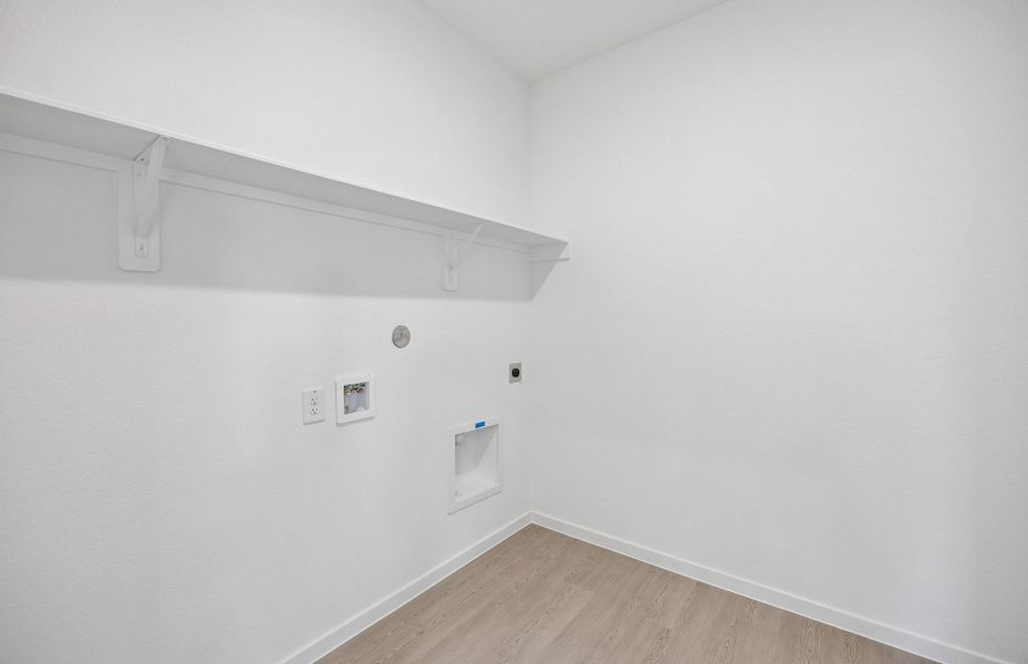 Spacious, unfurnished interior of a new home in Mavera, Conroe (Image 19). Spacious, unfurnished interior of a new home in Mavera, Conroe (Image 19).