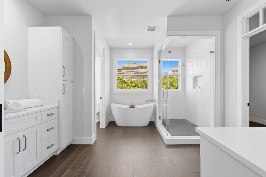 Image 41 of a home in .