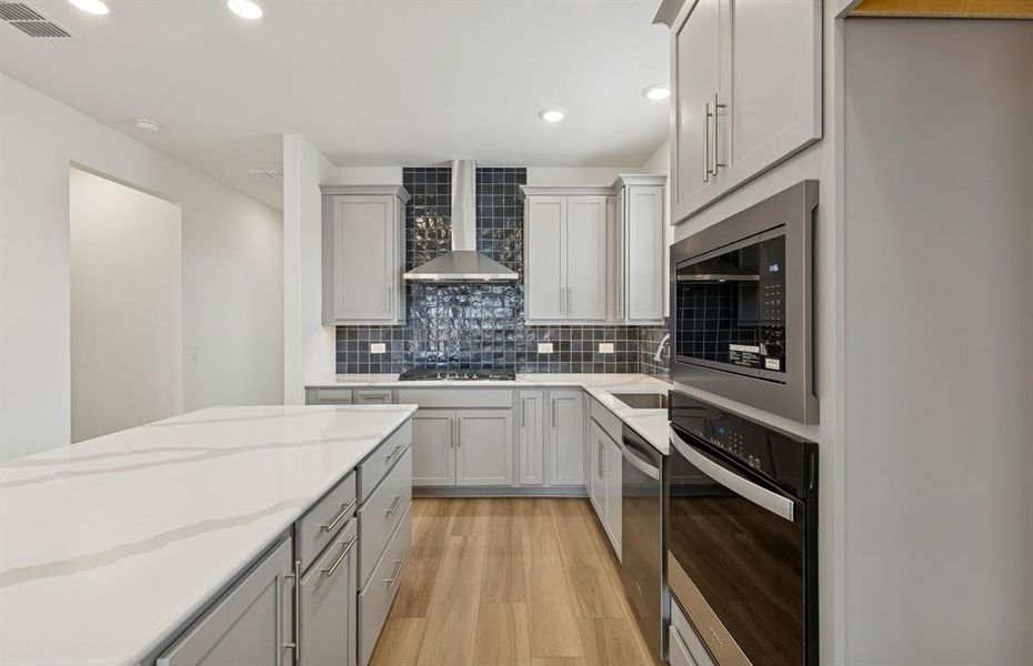 Built-in stainless steel appliances