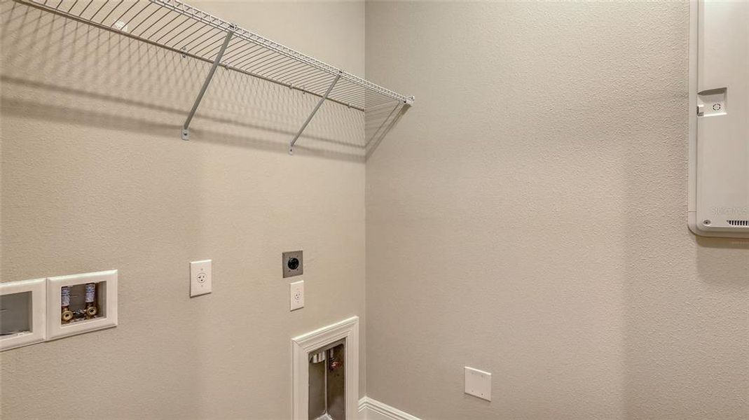 Spacious, unfurnished interior of a new home in Woodland Preserve, Parrish (Image 16).