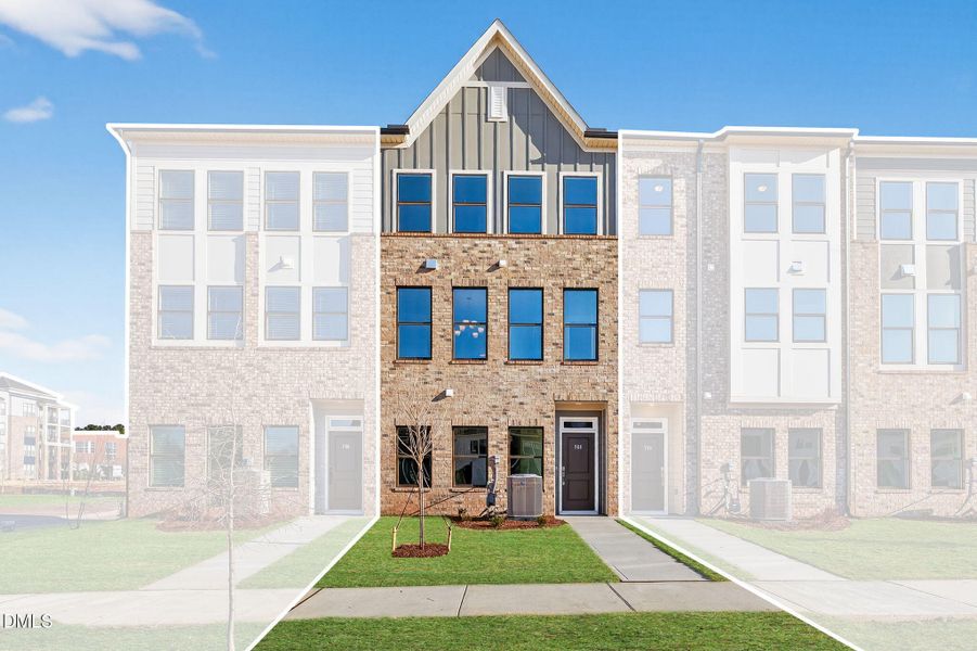 1-web-or-mls-DSC02993-Townhome Spotlight