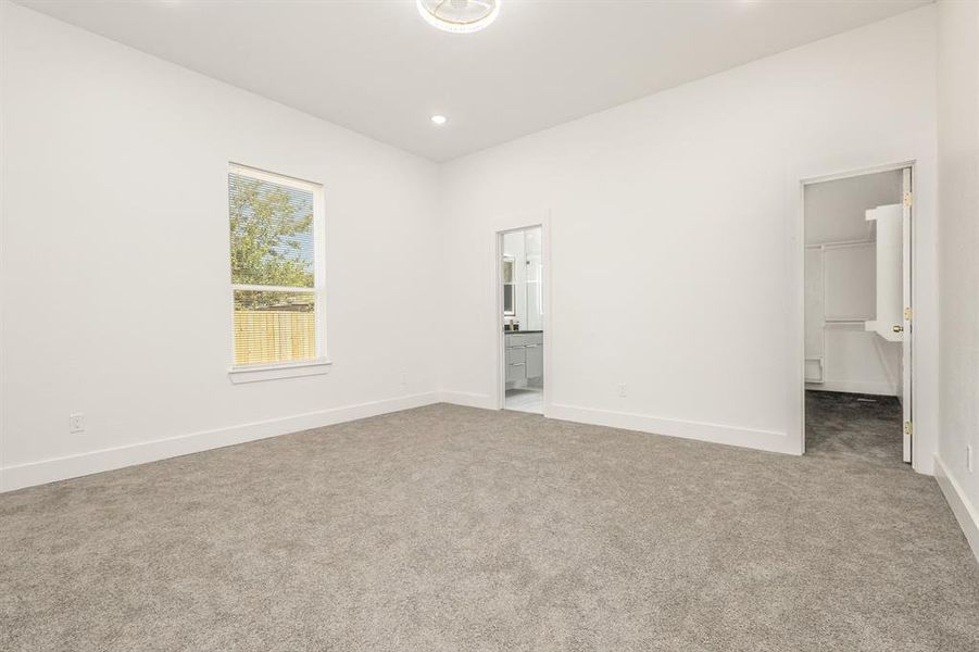 Spacious, unfurnished interior of a new home in , Dallas (Image 27). Spacious, unfurnished interior of a new home in , Dallas (Image 27).