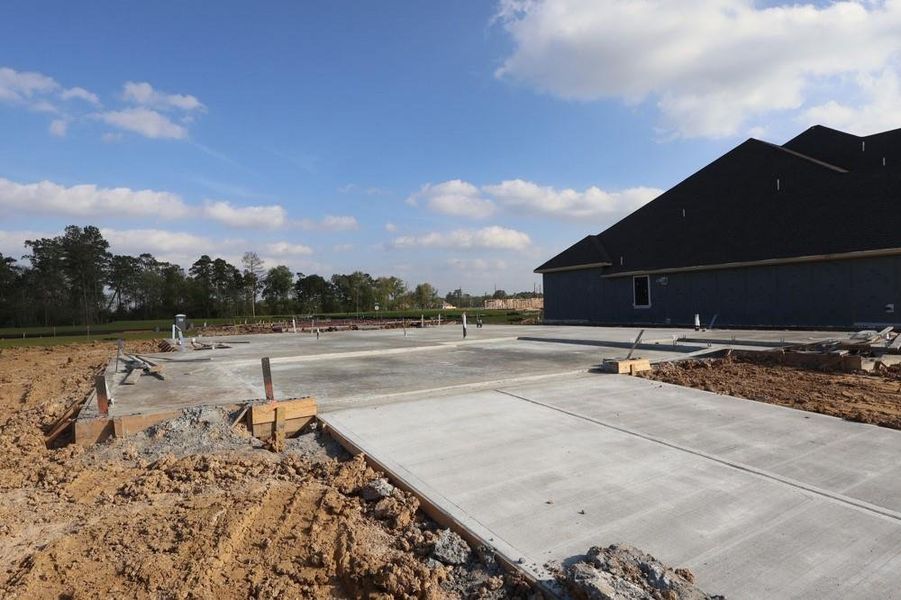 Every foundation at DWH is engineered and it’s inspected three times! We do not do “batch” testing. Rest easy knowing your foundation comes with a 10 year warranty. Every foundation at DWH is engineered and it’s inspected three times! We do not do “batch” testing. Rest easy knowing your foundation comes with a 10 year warranty.