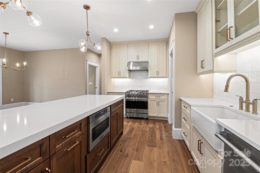 Kitchen with Quartz Counters