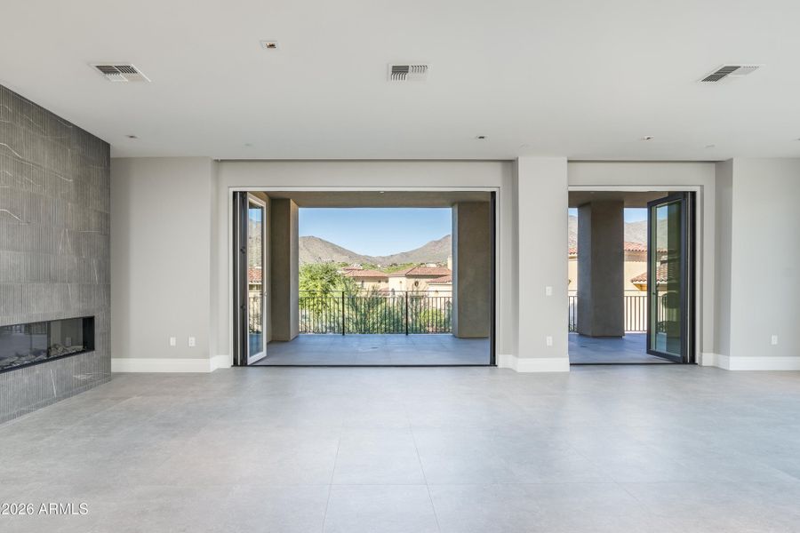 18720 N 101st St #3008