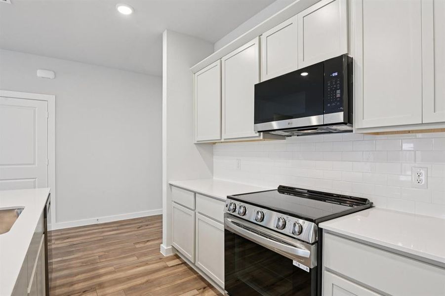 Furnished interior view inside a new home in Summerwood Estates, Red Oak (Image 13).
