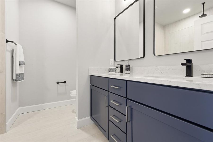 Furnished interior view inside a new home in , Gainesville (Image 10).