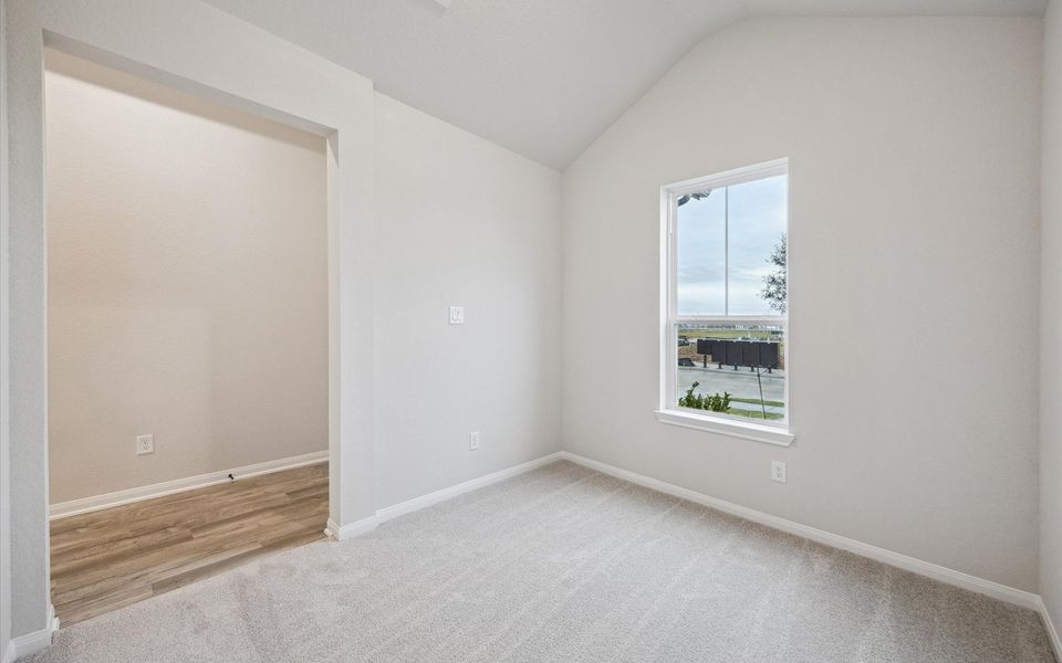 Spacious, unfurnished interior of a new home in Elyson, Katy (Image 12).