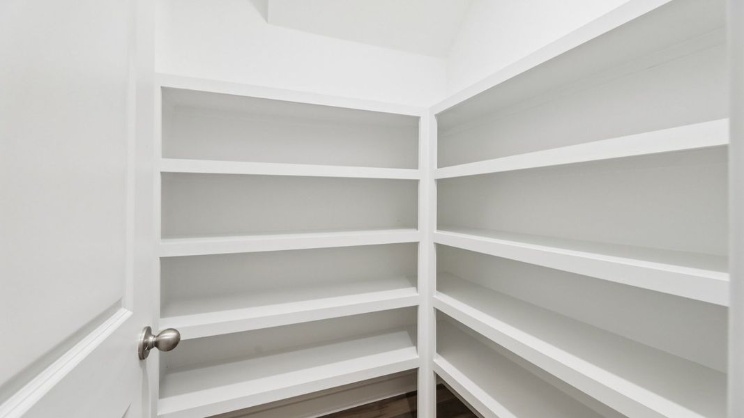 Pantry with built-in shelves Pantry with built-in shelves