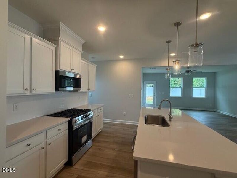 GV16 Kitchen 3 GV16 Kitchen 3