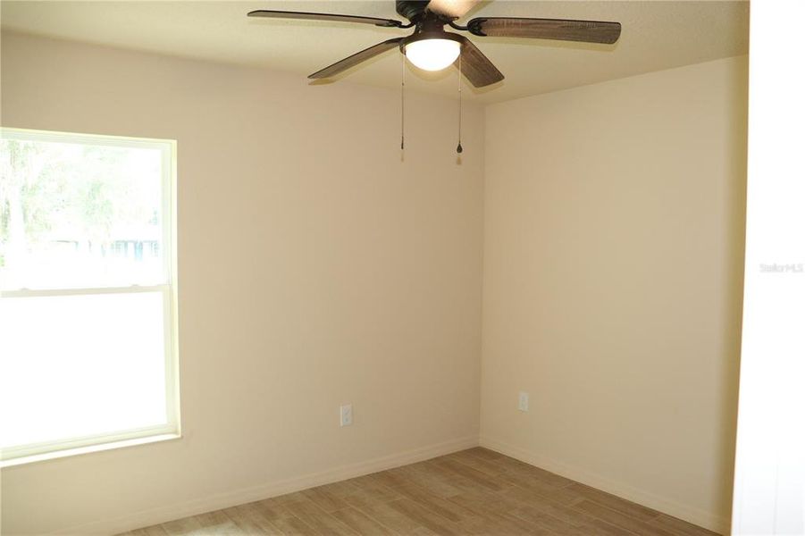 Spacious, unfurnished interior of a new home in , Ocala (Image 12).