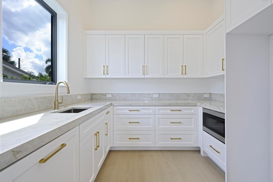 PANTRY PANTRY